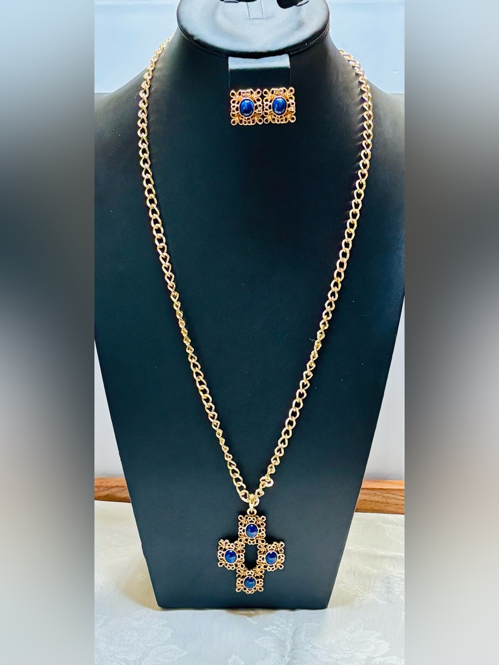 Sarah Coventry Vintage Goldtone and Blue Cabochon Cross Necklace Clip Earrings